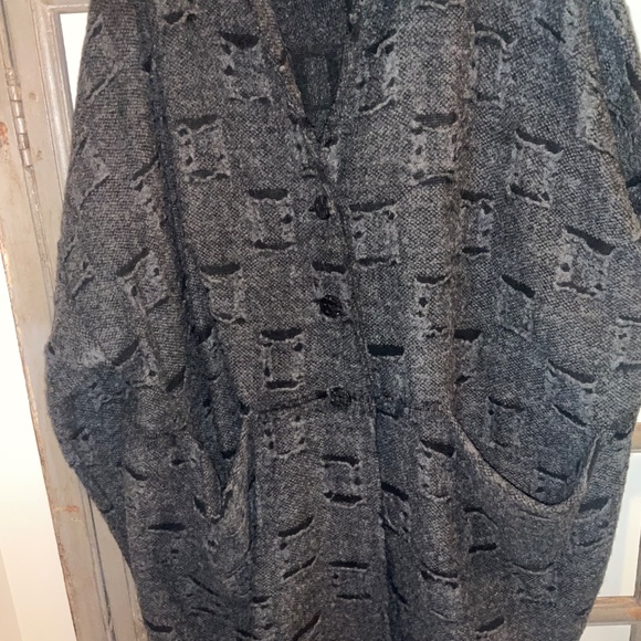 J Jill Artistic Oversized 3button Charcoal cardigan On Line Exclusive  2X 3X EUC - Picture 9 of 10